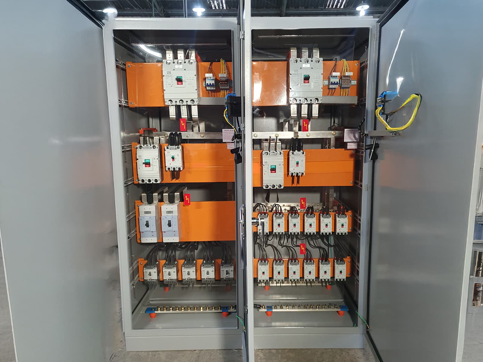 Painel Elétrico Industrial QGBT 200A Trifásico Pré-montado